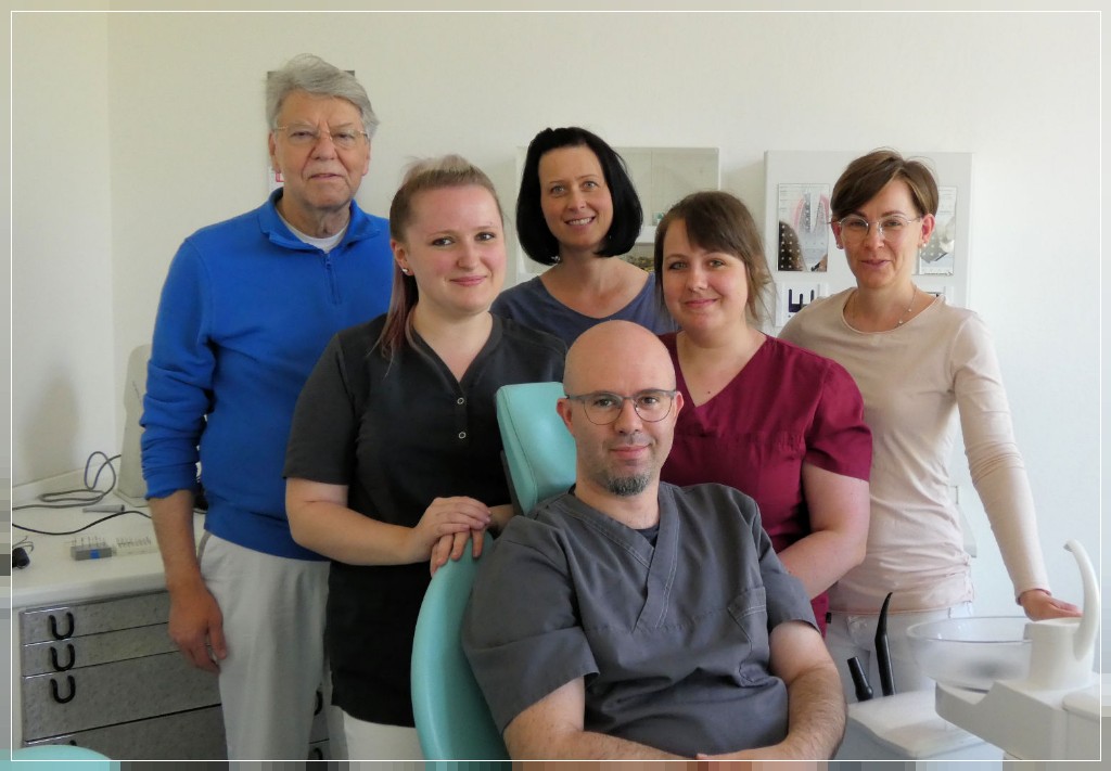 Das Team der Zahnarztpraxis